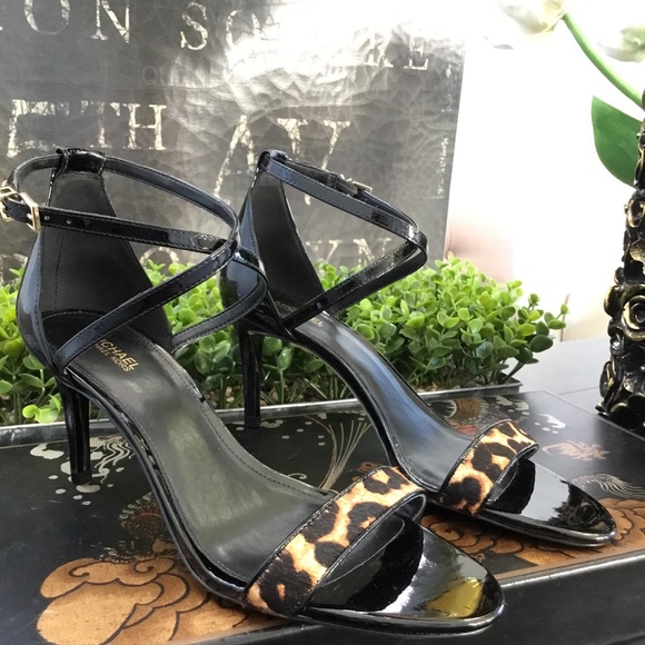 Michael Kors Ava sandal sz9 - Picture 6 of 6